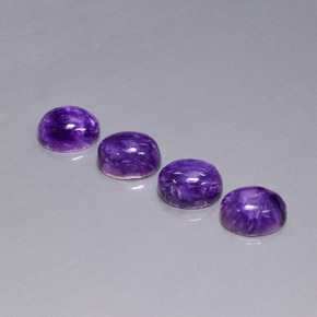 Achetez naturel ct Violet Charoïte gems, Coupe ovale, En provenance Russie chez GemSelect. En stock, livraison internationale!