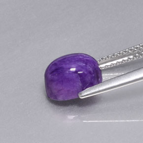 Charoïte violet naturelle coupe ovale, 1,96 ct, opaque