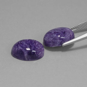 Achetez naturel ct Violet Charoïte gems, Coupe ovale, En provenance Russie chez GemSelect. En stock, livraison internationale!