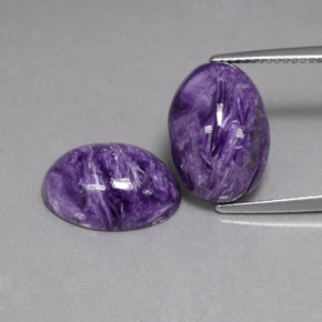 Achetez naturel ct Violet Charoïte gems, Coupe ovale, En provenance Russie chez GemSelect. En stock, livraison internationale!