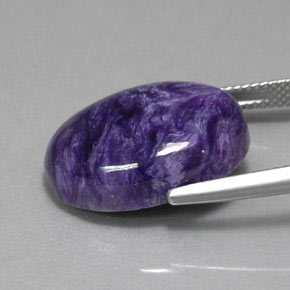 Charoïte violet naturelle coupe ovale, 15,67 ct, opaque