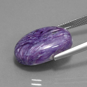 Charoïte violet naturelle coupe ovale, 14,05 ct, opaque