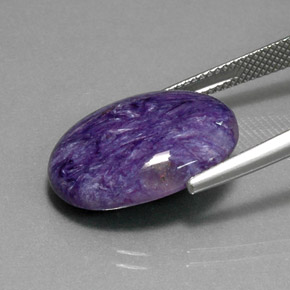 Charoïte violet naturelle coupe ovale, 11,49 ct, opaque