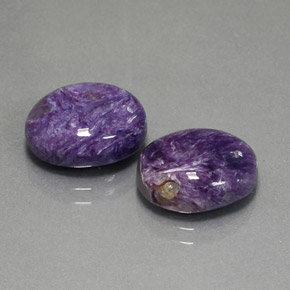 Achetez naturel ct Violet Charoïte gems, Coupe ovale, En provenance Russie chez GemSelect. En stock, livraison internationale!