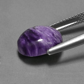 Charoïte Violet naturelle Coupe ovale, 4.47 ct, Opaque