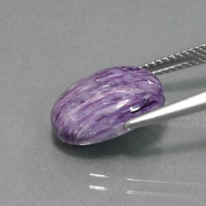 Charoïte Violet naturelle Coupe ovale, 5.20 ct, Opaque