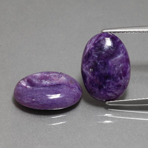 Achetez naturel ct Violet Charoïte gems, Coupe ovale, En provenance Russie chez GemSelect. En stock, livraison internationale!