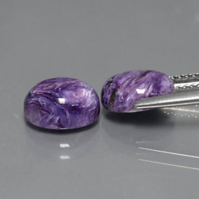 Achetez naturel ct Violet Charoïte gems, Coupe ovale, En provenance Russie chez GemSelect. En stock, livraison internationale!