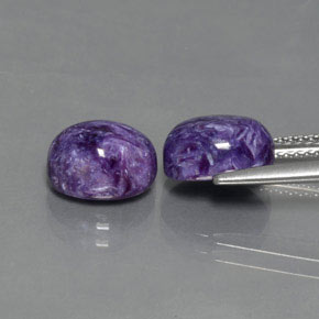 Achetez naturel ct Violet Charoïte gems, Coupe ovale, En provenance Russie chez GemSelect. En stock, livraison internationale!