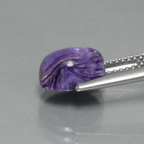 Charoïte Violet naturelle Coupe ovale, 2.81 ct, Opaque