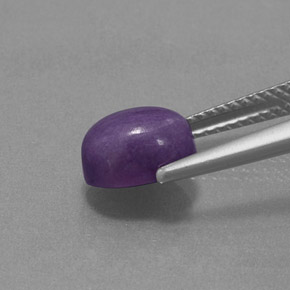 Charoïte violet naturelle coupe ovale, 1,84 ct, opaque