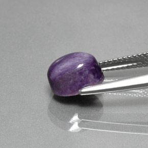 Charoïte violet naturelle coupe ovale, 2,51 ct, opaque