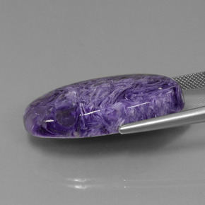 Charoïte violet naturelle coupe ovale, 41,37 ct, opaque