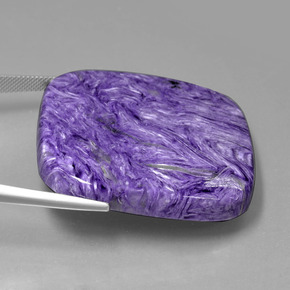 Charoïte Violet naturelle Coupe coussin, 93.43 ct, Opaque