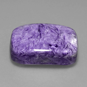 Charoïte violet naturelle coupe coussin, 45,84 ct, opaque