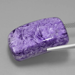 Charoïte violet naturelle coupe coussin, 45,84 ct, opaque
