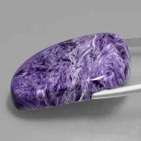 Charoïte Violet naturelle Forme fantaisie, 63.04 ct, Opaque