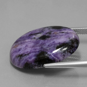 Charoïte violet naturelle coupe ovale, 31,77 ct, opaque