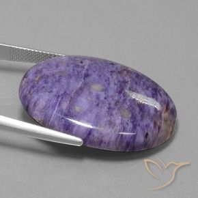 Charoïte Violet moyen naturelle ovale, 42.80 ct, Opaque