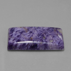 Charoïte violet naturelle baguette, 67,35 ct, opaque