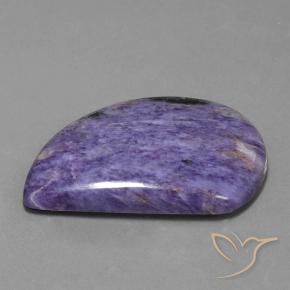Charoïte Violet moyen naturelle Fantaisie, 53.78 ct, Opaque