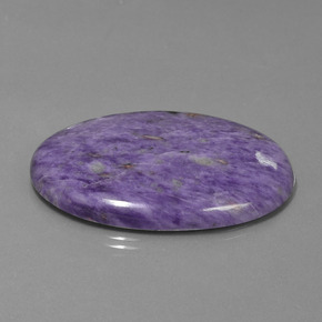 Charoïte violet naturelle coupe ovale, 62,00 ct, opaque
