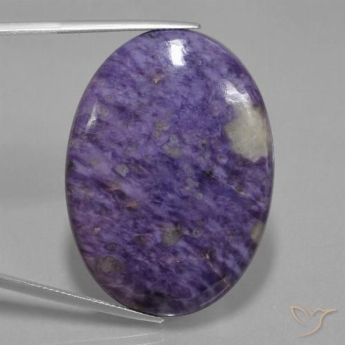 62.45ct Naturel Violet moyen Charoïte, ovale, Opaque