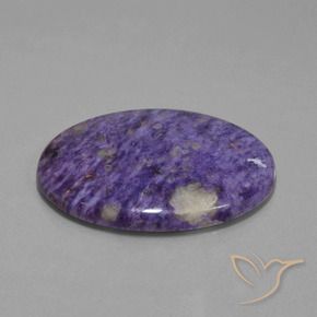 Charoïte Violet moyen naturelle ovale, 62.45 ct, Opaque