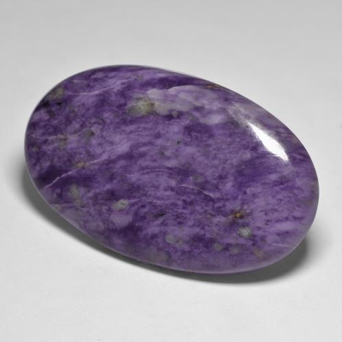 Charoïte violet naturelle coupe ovale, 72,93 ct, opaque