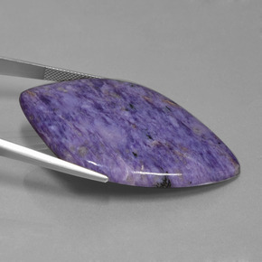 Charoïte violet naturelle forme fantaisie, 69,68 ct, opaque