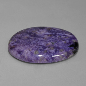 Charoïte violet naturelle coupe ovale, 108,93 ct, opaque