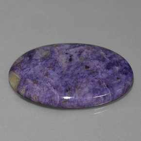 Charoïte violet naturelle coupe ovale, 83,59 ct, opaque