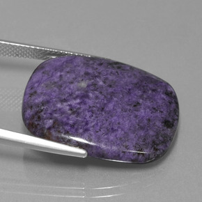 Charoïte violet naturelle coupe coussin, 22,52 ct, opaque