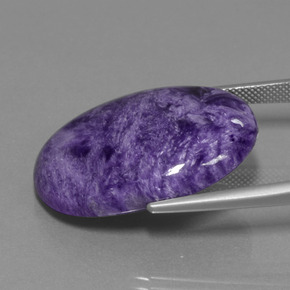 Charoïte violet naturelle coupe ovale, 34,37 ct, opaque