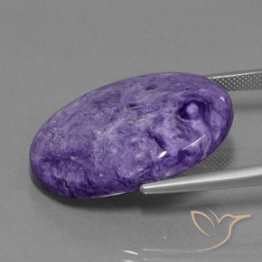 Charoïte Violet moyen naturelle ovale, 34.07 ct, Opaque