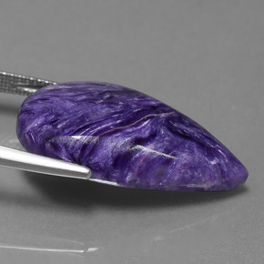 Charoïte violet naturelle en forme de poire, 15,63 ct, opaque