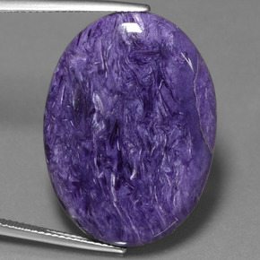 Charoïte violet naturelle coupe ovale, 27,82 ct, opaque