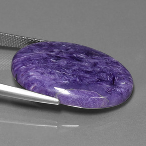 Charoïte violet naturelle coupe ovale, 27,82 ct, opaque