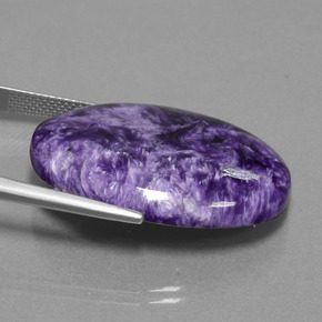 Charoïte violet naturelle coupe ovale, 29,03 ct, opaque