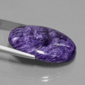 Charoïte violet naturelle coupe ovale, 29,80 ct, opaque