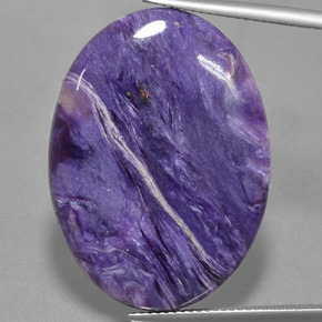 Charoïte Violet naturelle Coupe ovale, 24.64 ct, Opaque