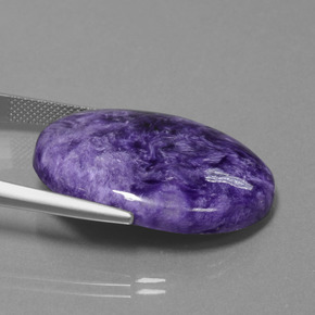 Charoïte violet naturelle coupe ovale, 27,61 ct, opaque