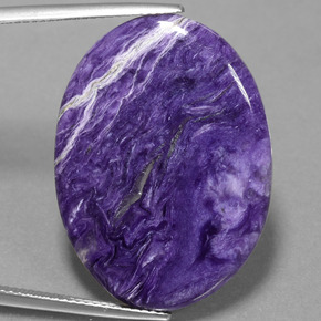 Charoïte violet naturelle coupe ovale, 23,27 ct, opaque