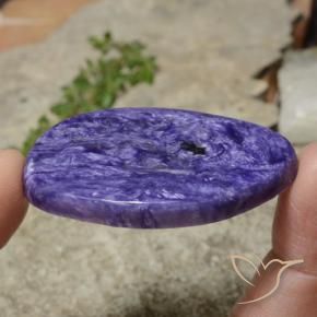 Charoïte Violet intense naturelle Fantaisie, 42.22 ct, Opaque