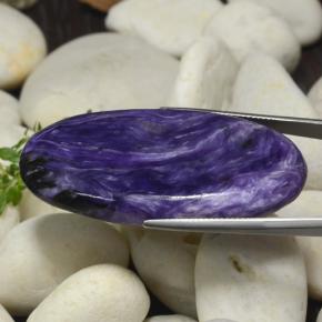Charoïte violet naturelle coupe ovale, 58,79 ct, opaque