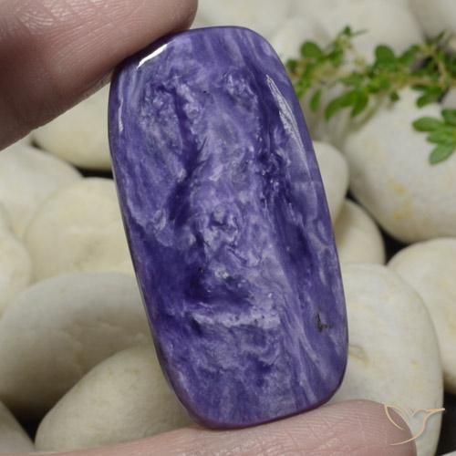 Charoïte Violet intense naturelle Coussin, 48.33 ct, Opaque