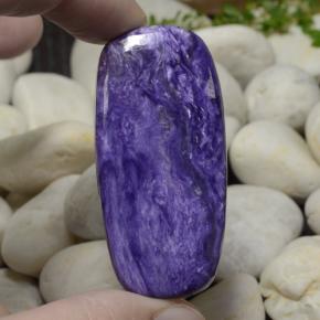 Charoïte violet naturelle coupe coussin, 43,82 ct, opaque
