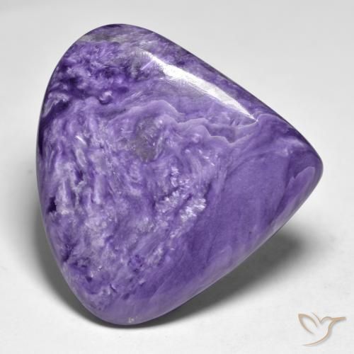Charoïte violet naturelle en forme de poire, 51,09 ct, opaque