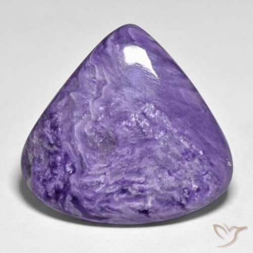 Charoïte violet naturelle en forme de poire, 51,09 ct, opaque