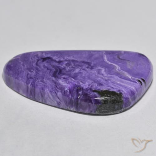 Charoïte Violet moyen naturelle Fantaisie, 44.32 ct, Opaque